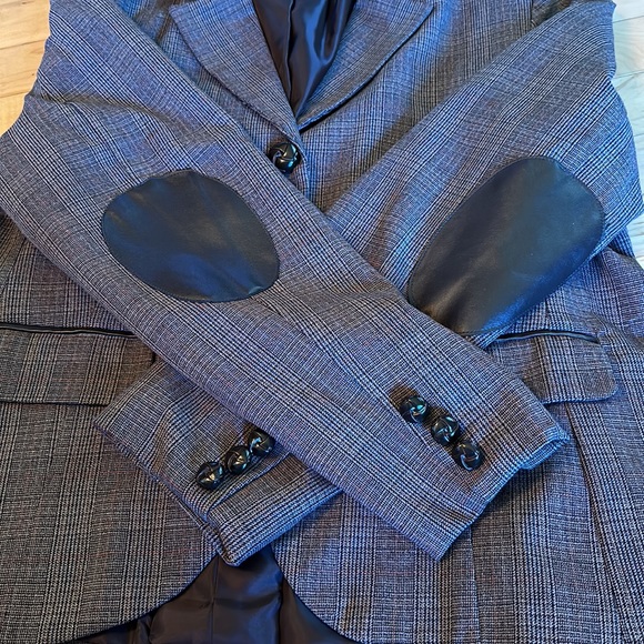 Dress Barn Plaid Blazer - Picture 7 of 9